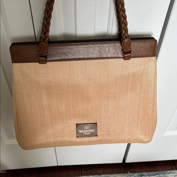 Valentino Garavani Tan and Brown Shoulder Bag with Floral Design - Picture 2 of 16